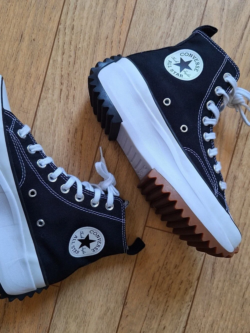 Converse high top